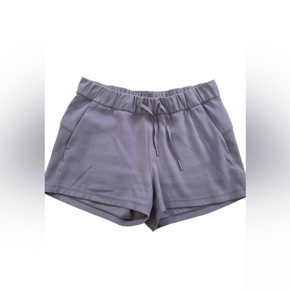 Lululemon Shorts Size 8